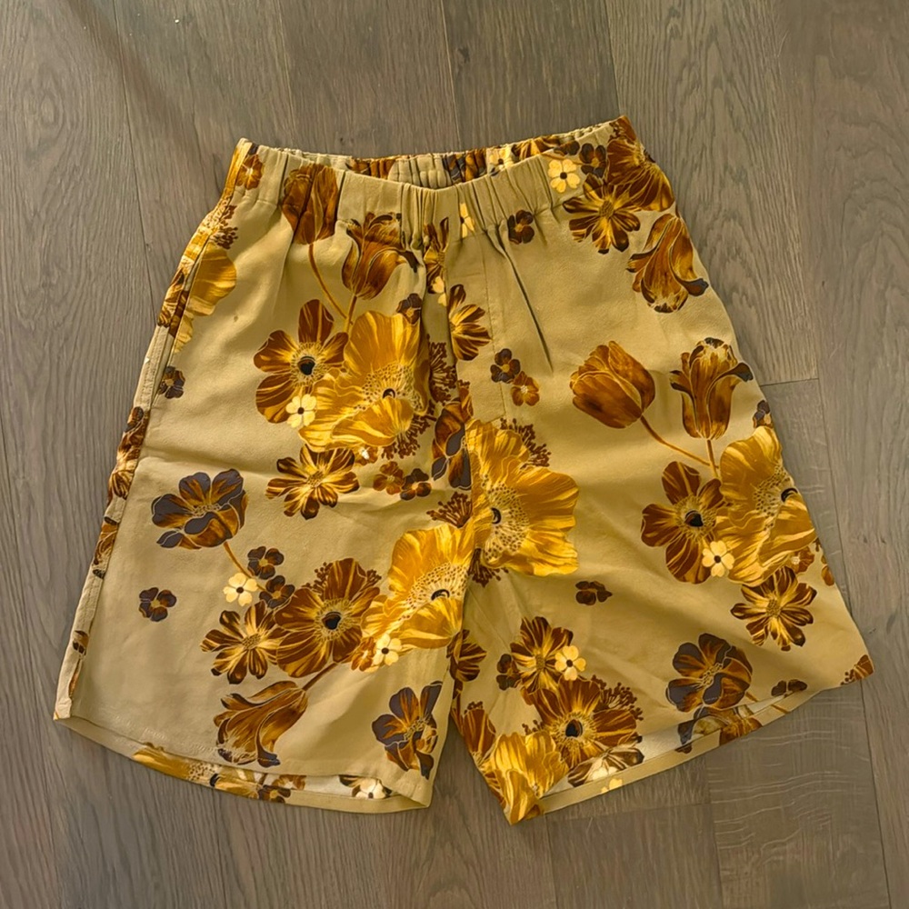 AMI shorts in amazing condition